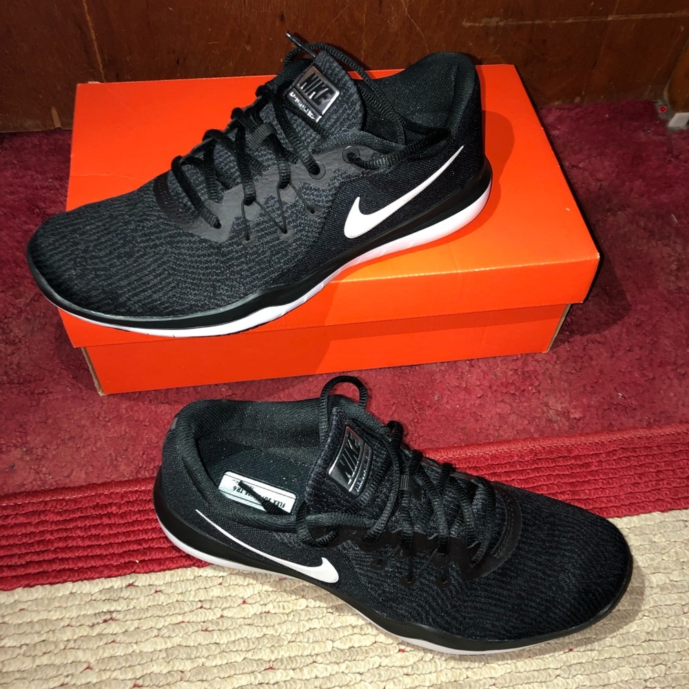 Flex Supremes TR6 Training Nike